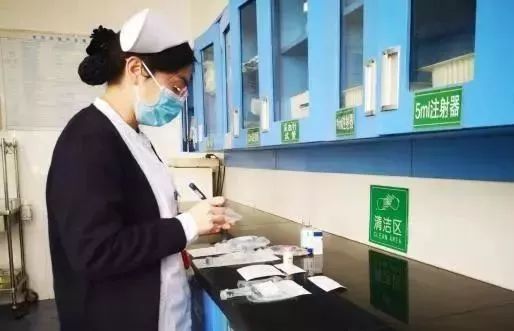 滴滴打针 现身昆明 卫计委提醒 暂勿选择 网约护士 服务