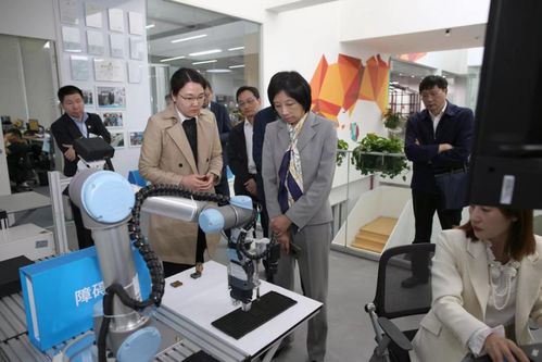 上海科技系统深入推动主题教育 精准服务孵化器与初创企业